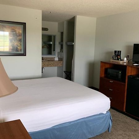 Oyo Hotel Pearsall I-35 West Eksteriør billede